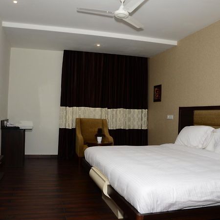 Hotel Fortune Blue Sikar Exterior photo