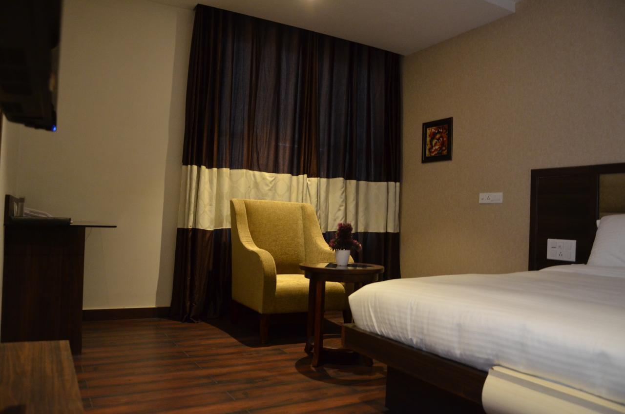 Hotel Fortune Blue Sikar Exterior photo