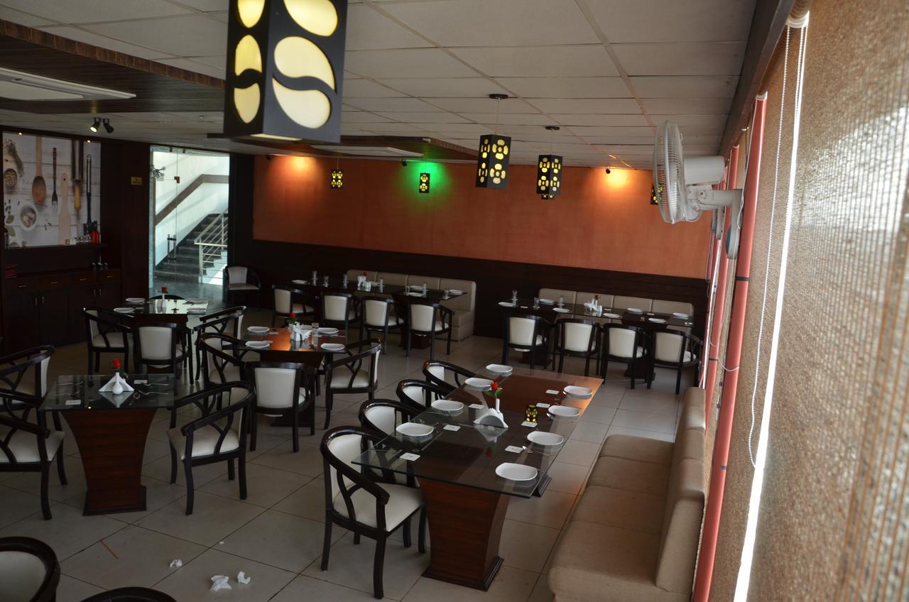 Hotel Fortune Blue Sikar Exterior photo