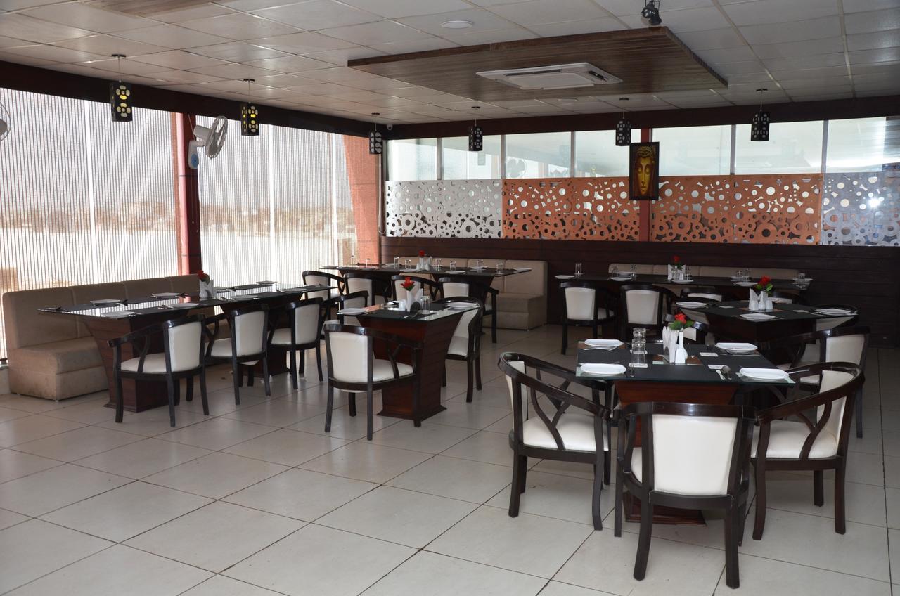 Hotel Fortune Blue Sikar Exterior photo